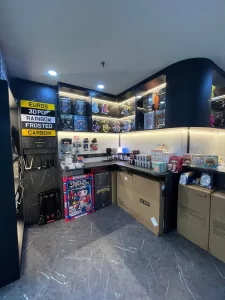 QUEENSWAY SHOPPING MALL (6)